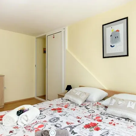 Stunning 1-Bed Apartment In Split *