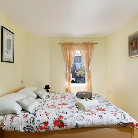 Stunning 1-Bed Apartment In Split *